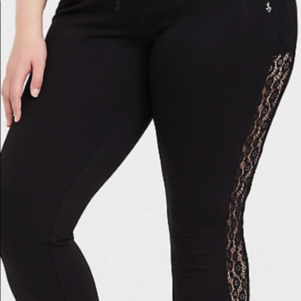 Torrid lace insert jogger size 4 pants and jacket